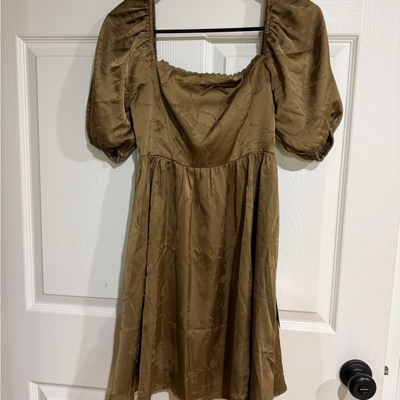 BOHME olive Floral Dress - Picture 2 of 4